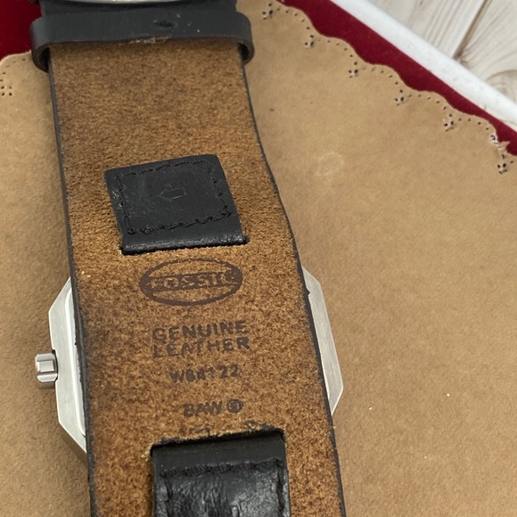 Rare Vintage Fossil Rock Climber, Hockey, Lacrosse and more Sports Watch - Picture 6 of 13